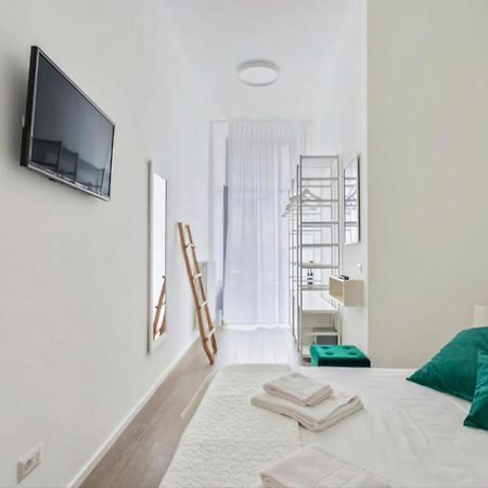Sofia Lake Suite Комо Экстерьер фото