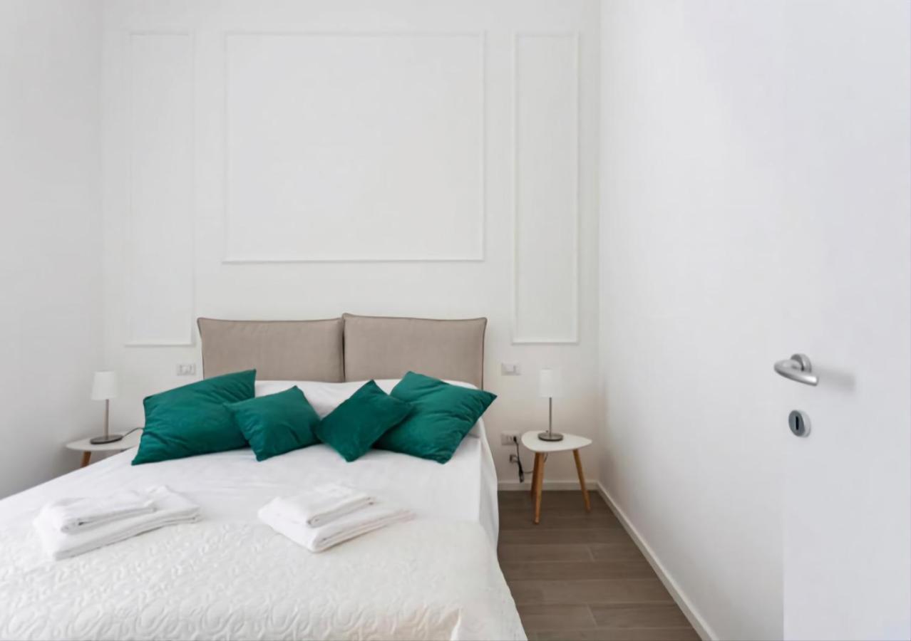 Sofia Lake Suite Комо Экстерьер фото